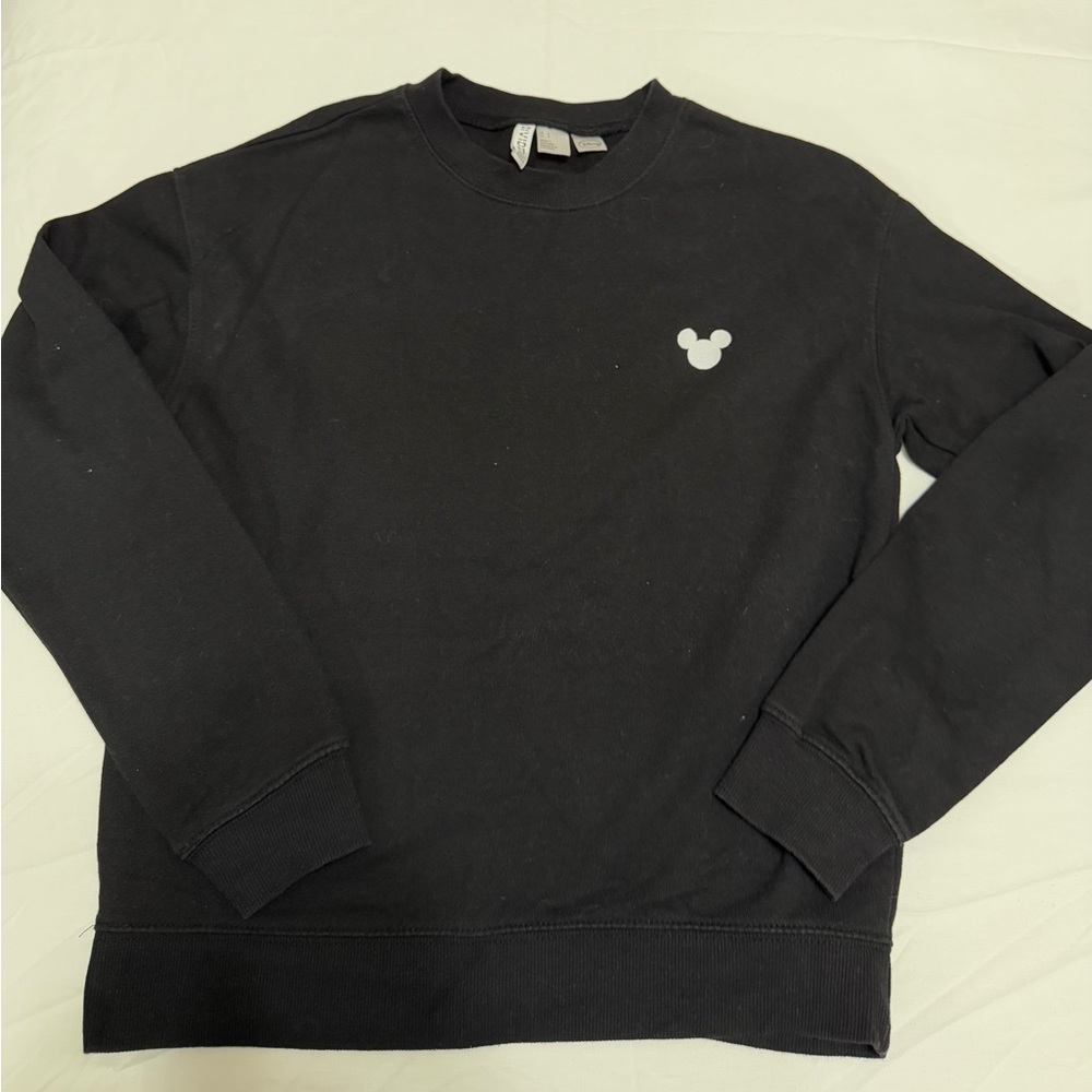 H&M Disney crew neck